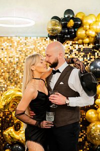 88e83cbf41bb5ec5d_280